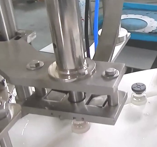 8ml、13ml、15ml裝眼藥水灌裝機(jī)細(xì)節(jié)圖